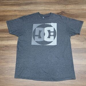 Mens Gray & White DC Skateboard Graphic T-Shirt SIZE: XL